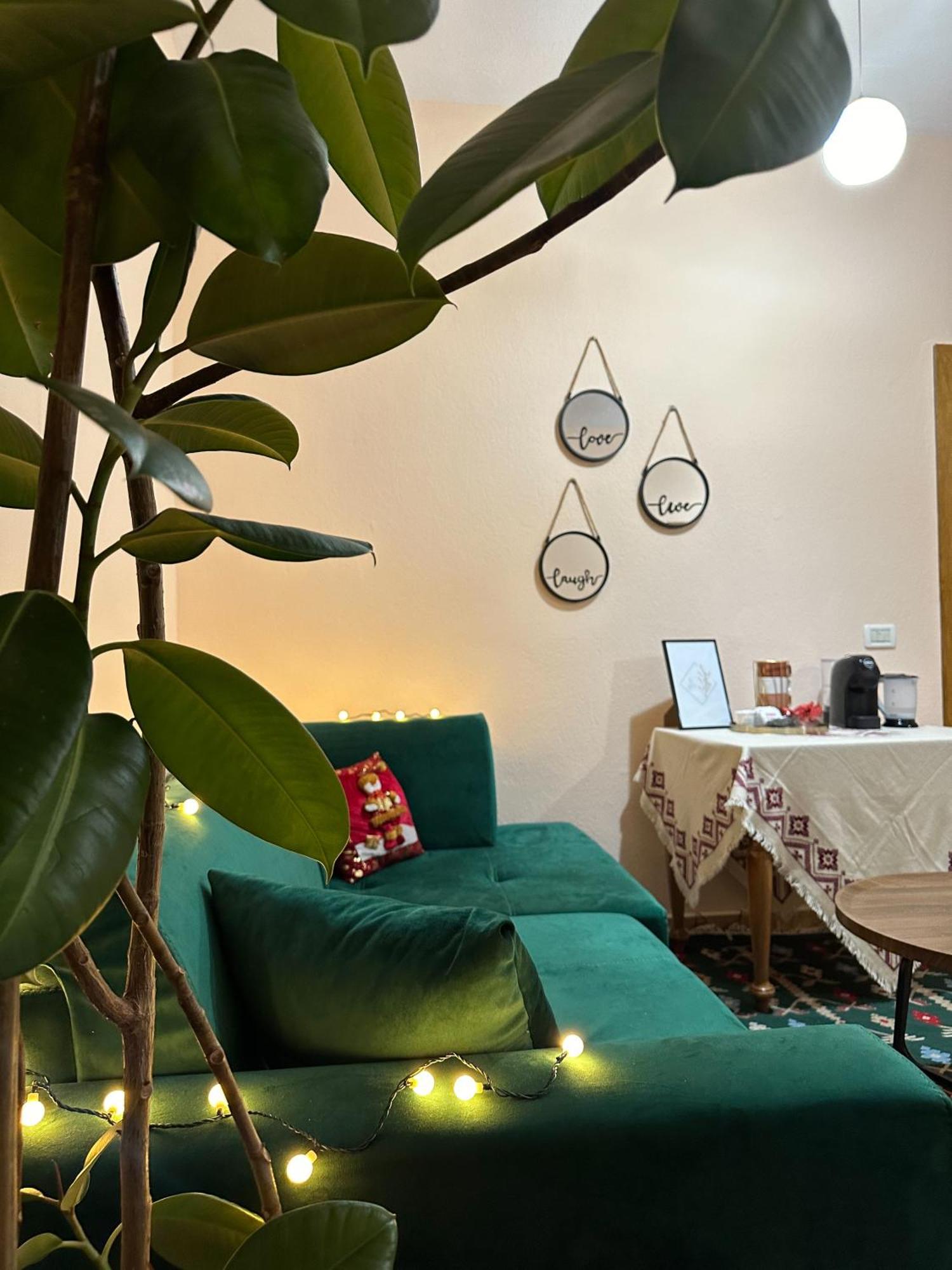 Villa Malo Guesthouse Корча Экстерьер фото